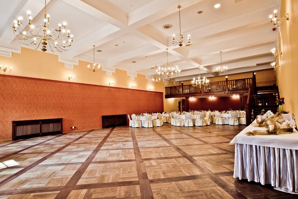 Hotel Stara Szmergielnia Белско-Бяла Екстериор снимка
