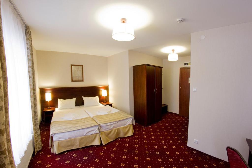 Hotel Stara Szmergielnia Белско-Бяла Стая снимка